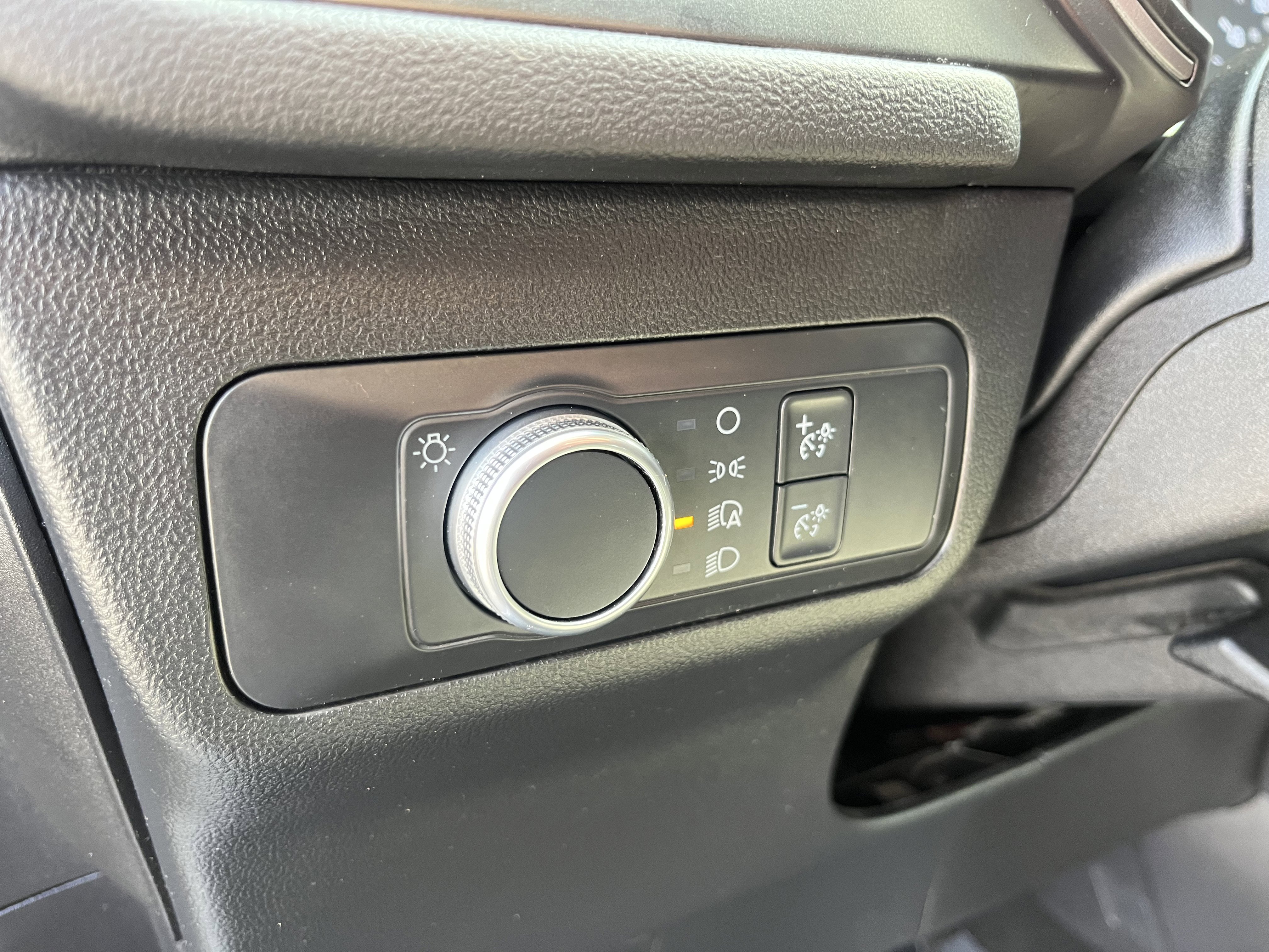 Used 2022 Ford Escape S FWD image 19
