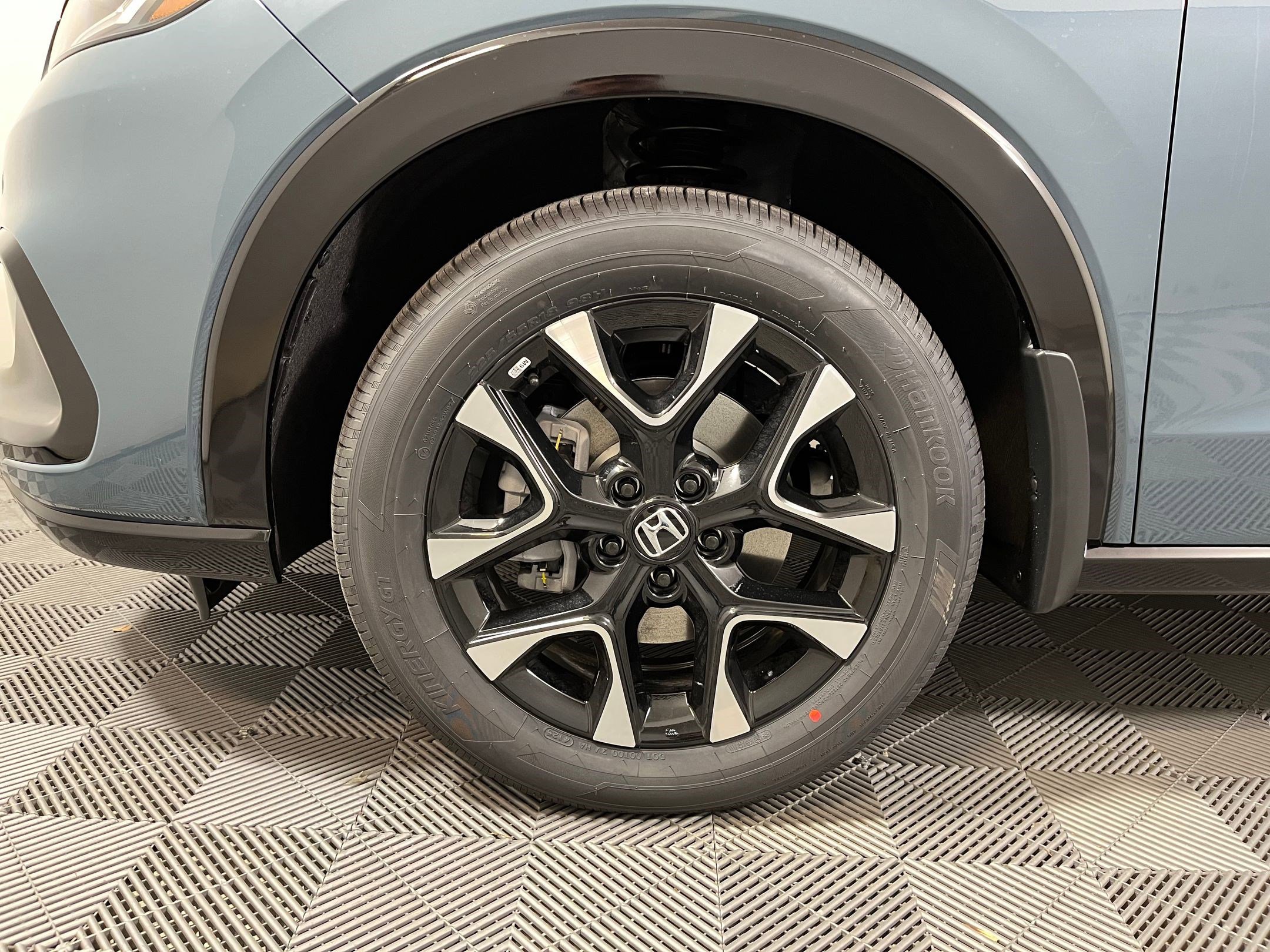 New 2026 Honda HR-V EX-L image 9