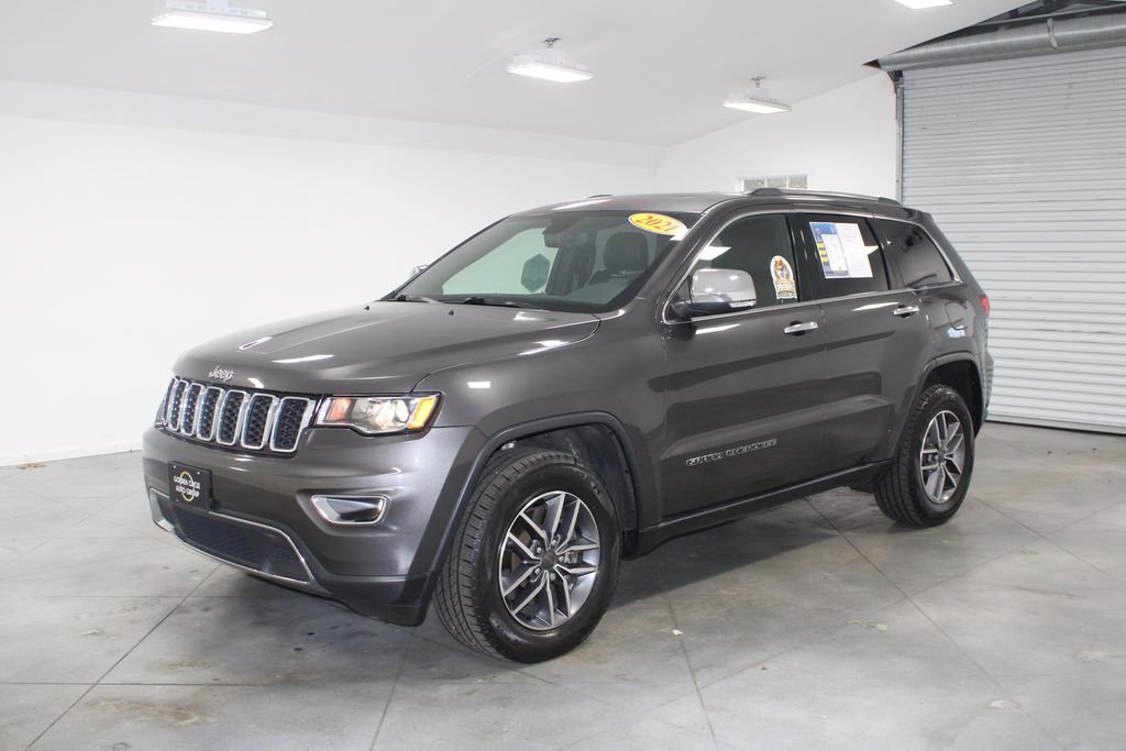 Used 2021 Jeep Grand Cherokee Limited w/ Trailer Tow Group IV image 4