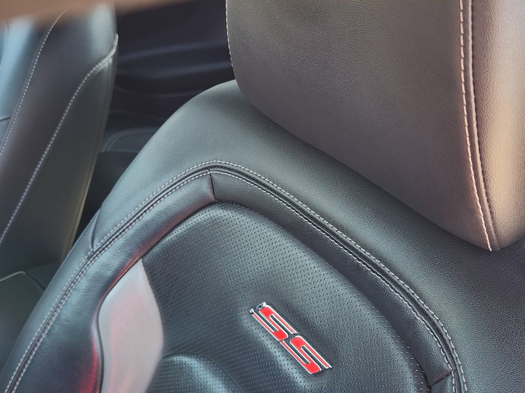 Used 2016 Chevrolet Camaro SS image 20