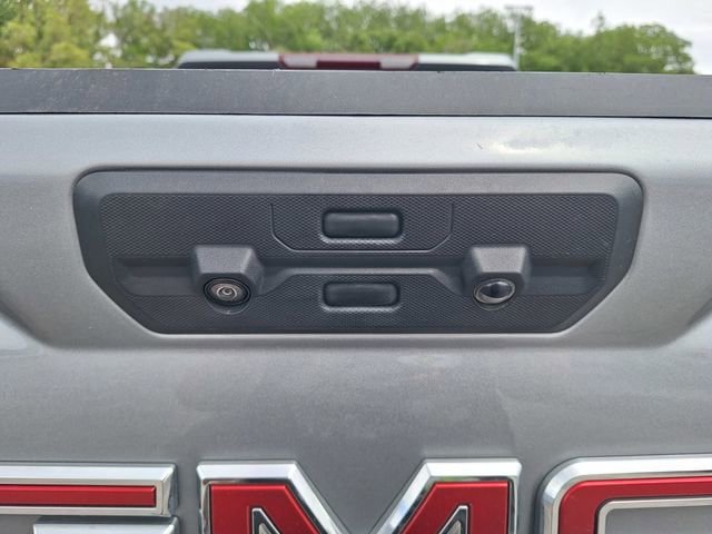 Used 2023 GMC Sierra 1500 SLT w/ SLT Premium Plus Package AWD/4WD image 17
