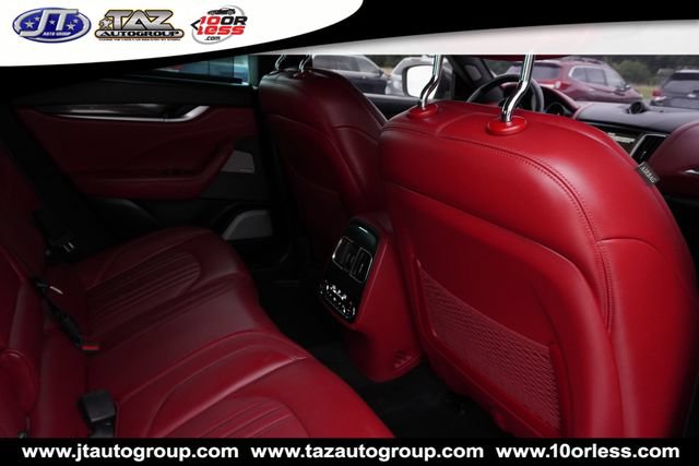Used 2017 Maserati Levante S AWD/4WD image 28