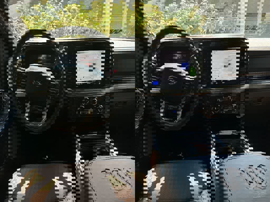 Used 2025 Ford F250 King Ranch w/ Chrome Package image 39