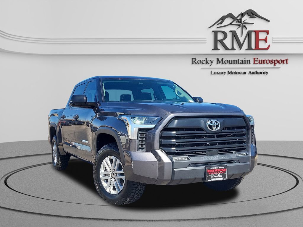 Used 2022 Toyota Tundra SR5 w/ SR5 Convenience Package