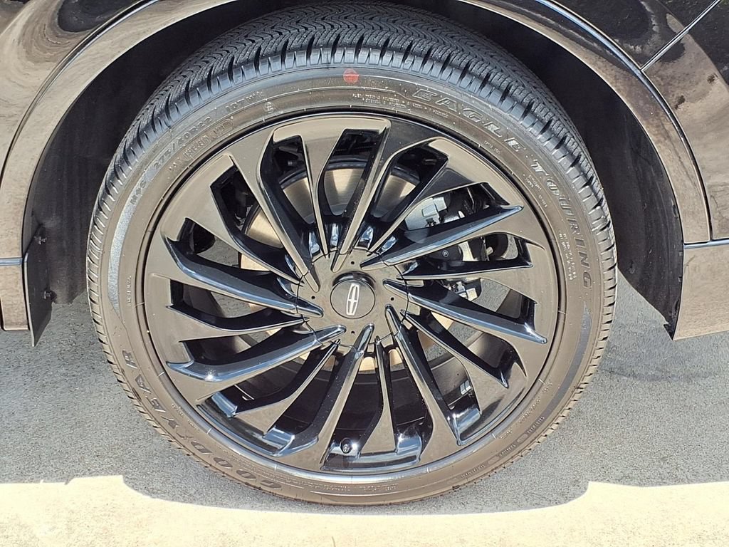 Certified 2026 Lincoln Aviator Reserve w/ Jet Appearance Package RWD image 23