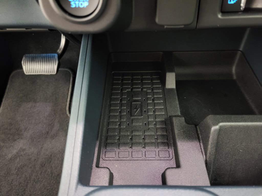 Used 2025 Ford Maverick Lariat w/ 4K Tow Package image 7