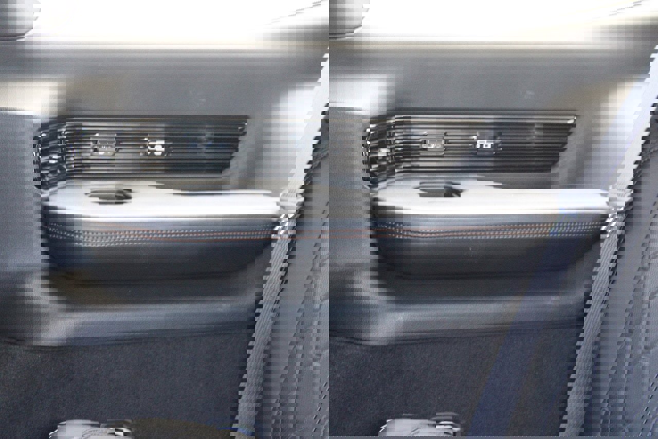 New 2025 Jeep Grand Wagoneer Series III w/ Rear Seat Video Group 1 image 44