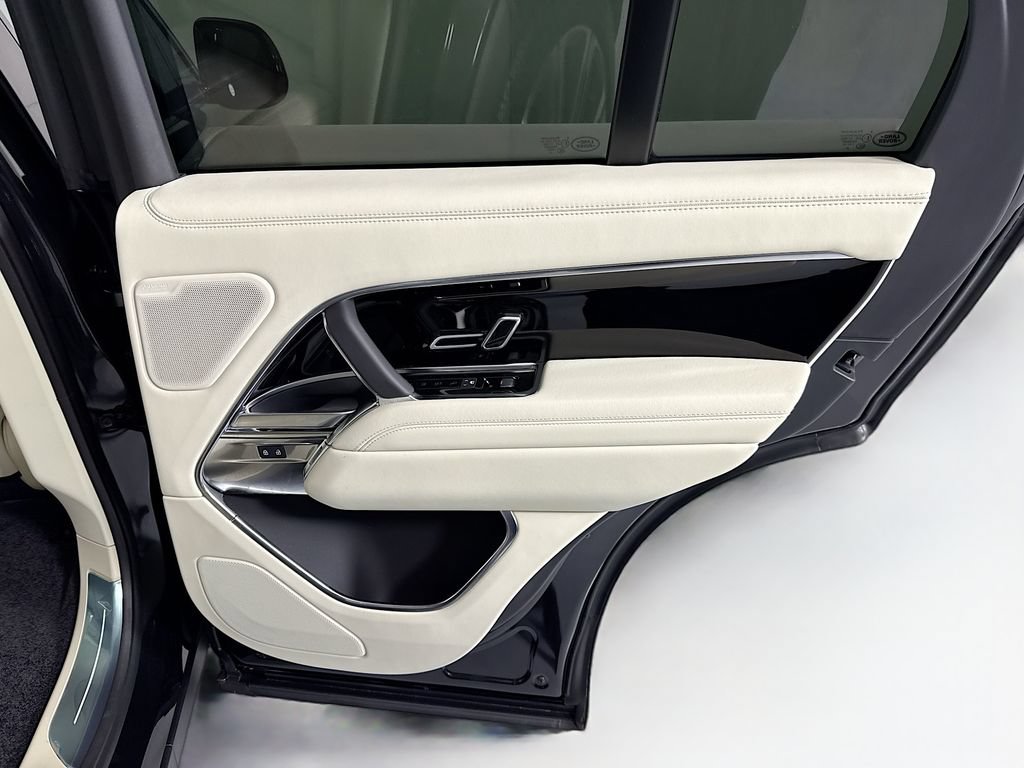 New 2026 Land Rover Range Rover SE AWD/4WD image 27