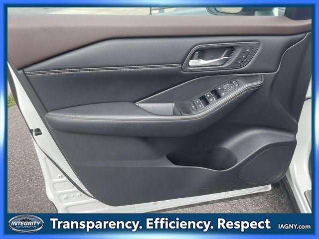 Used 2023 Nissan Rogue SL w/ SL Premium Package AWD/4WD image 16