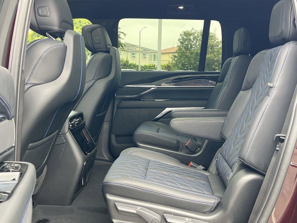 New 2026 Cadillac Escalade IQL Luxury image 28