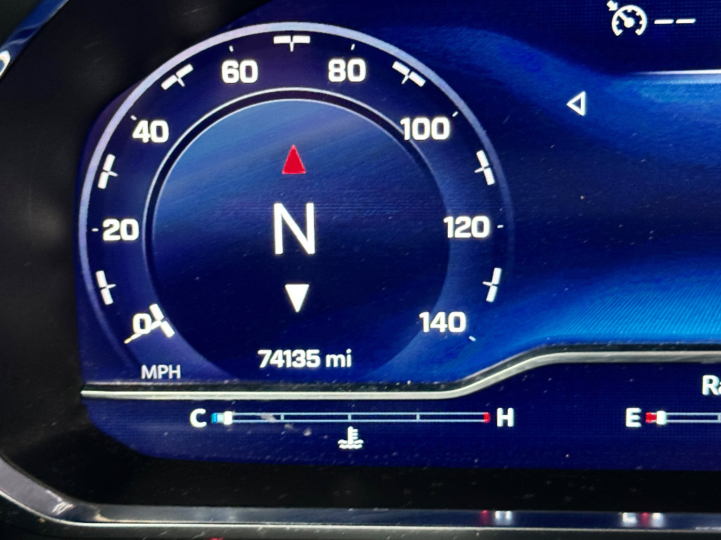 Used 2022 Chevrolet Suburban LT image 19