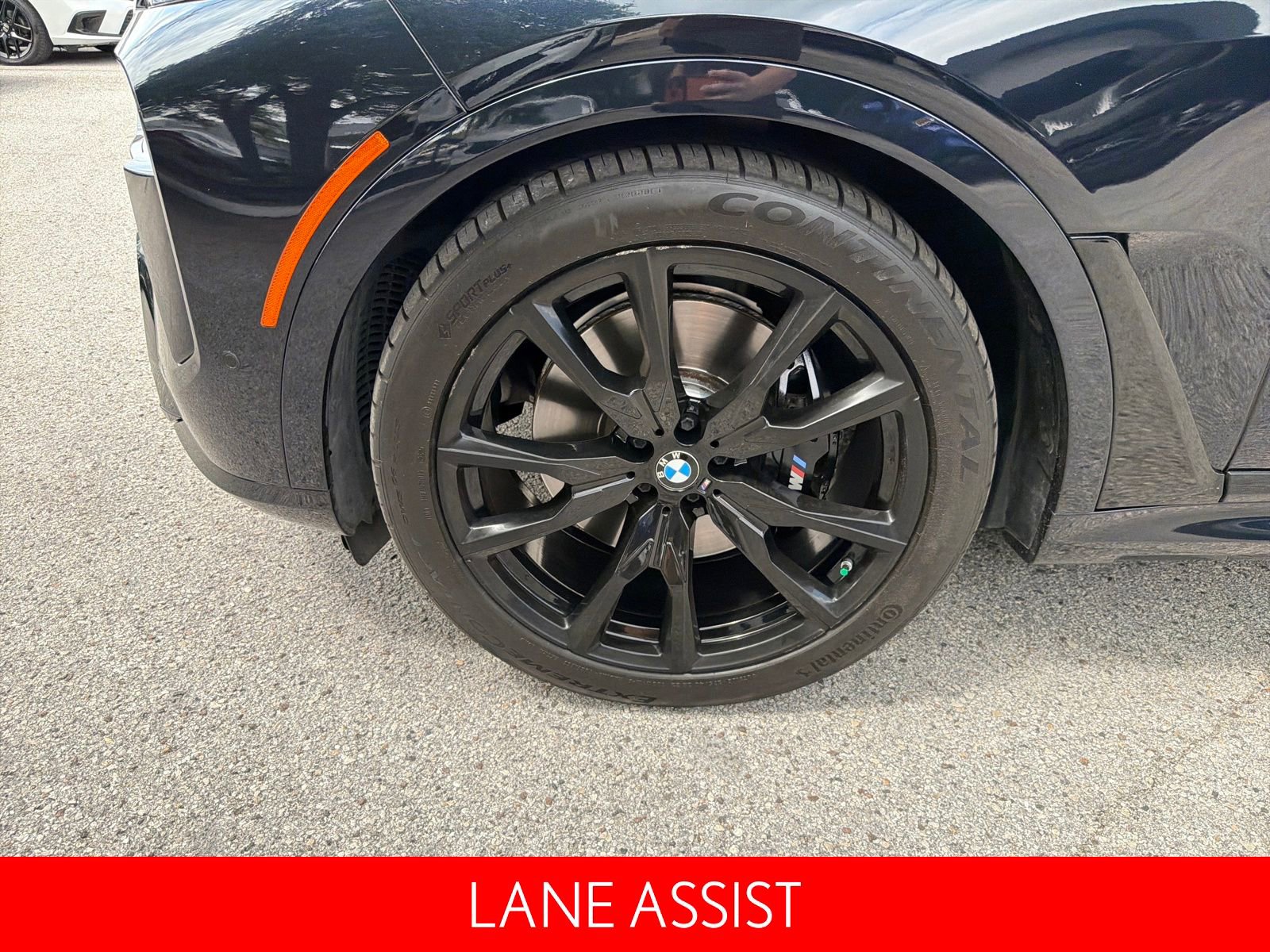 Used 2023 BMW X7 M60i w/ Executive Package image 12