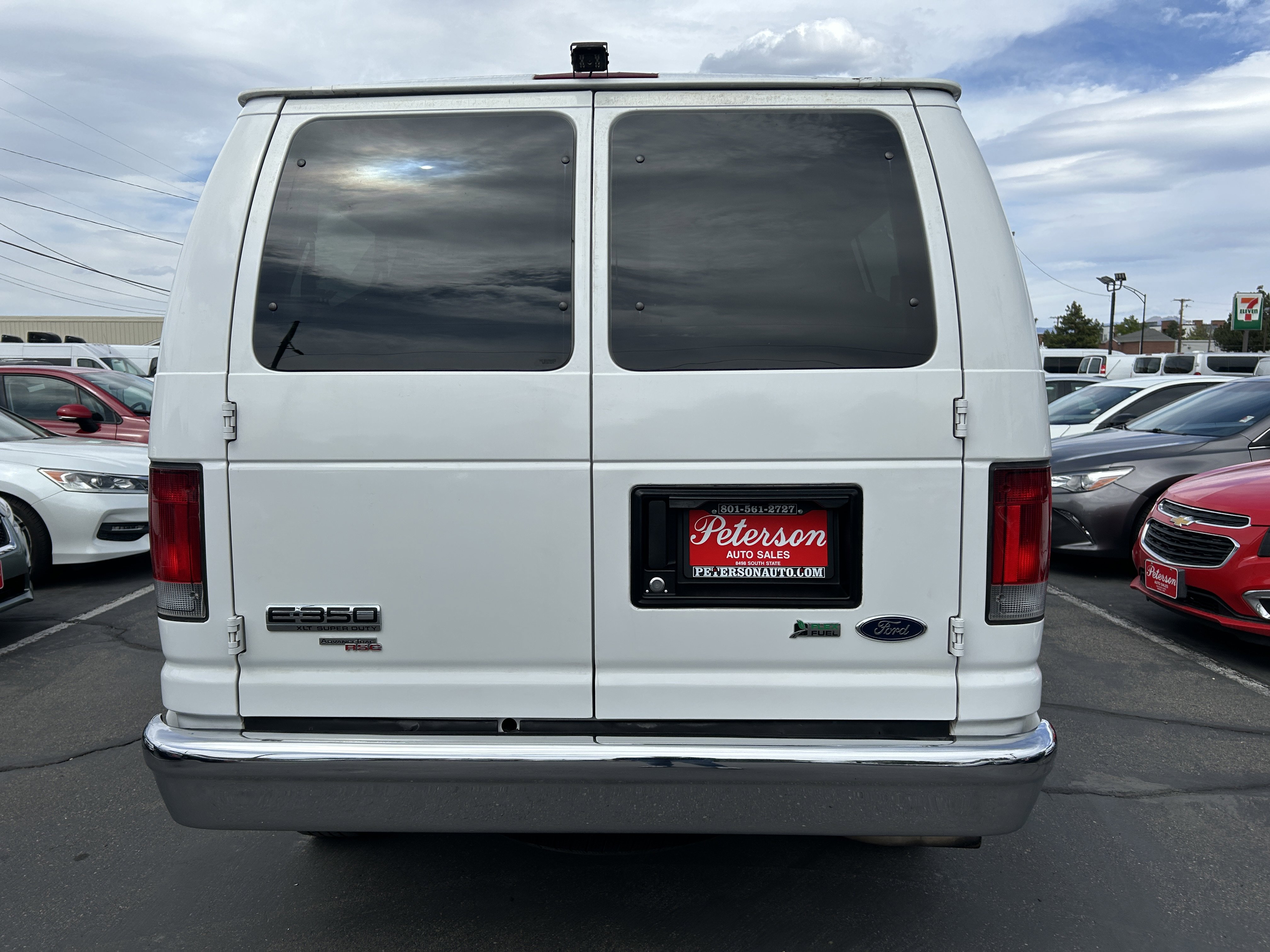 Used 2011 Ford E-350 and Econoline 350 XLT RWD image 8