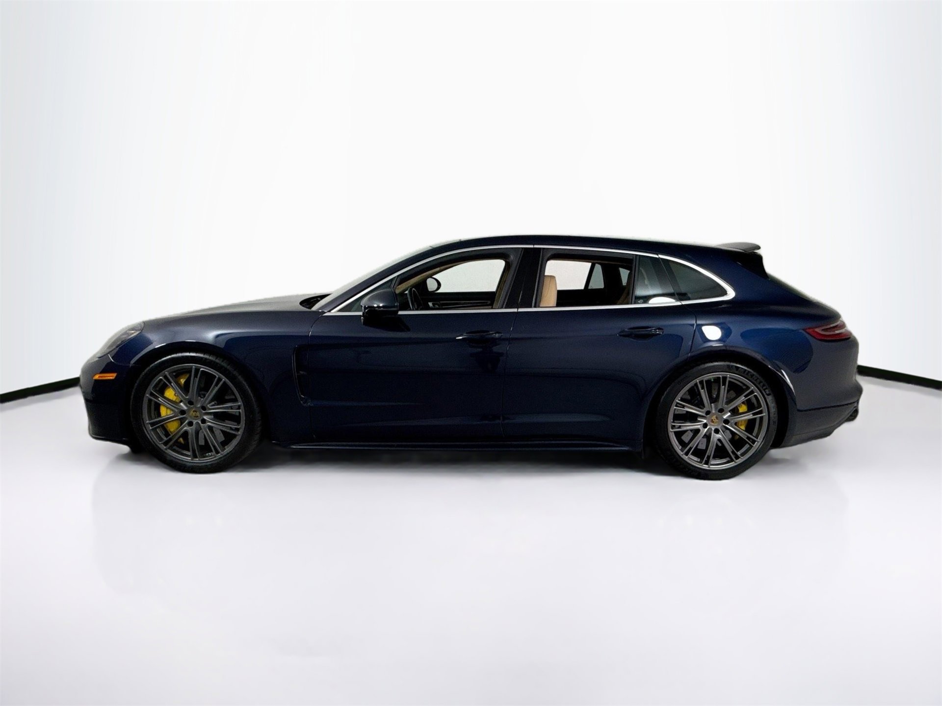 Used 2019 Porsche Panamera Turbo Sport Turismo image 4