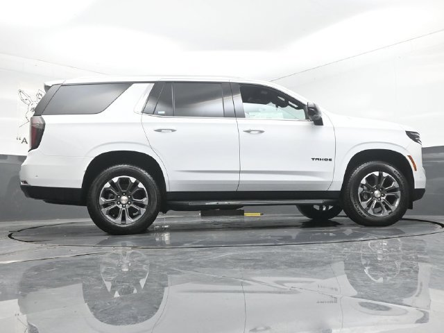 New 2026 Chevrolet Tahoe LS w/ LPO, Dark Essentials Package AWD/4WD image 32