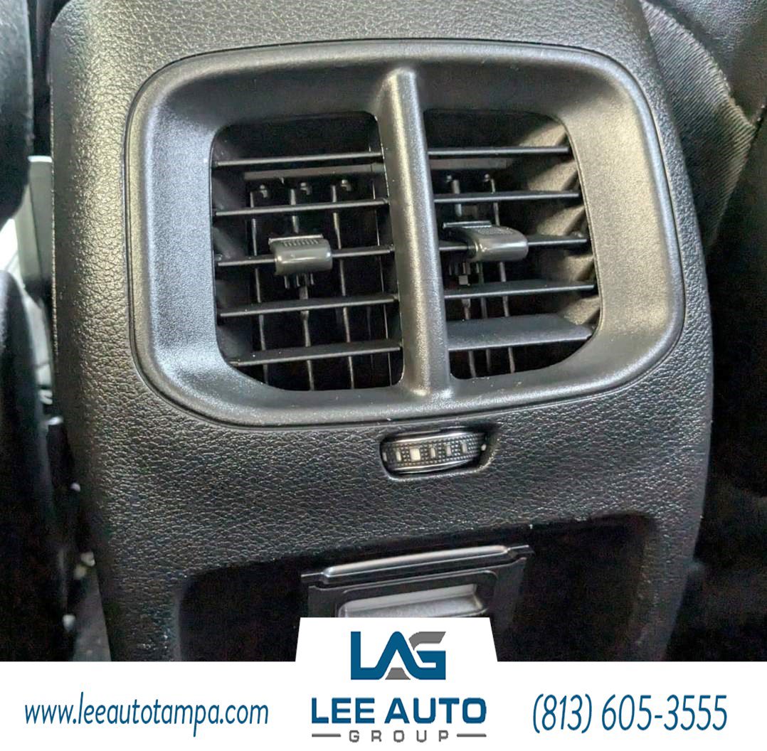 Used 2019 Jeep Cherokee Latitude Plus image 14