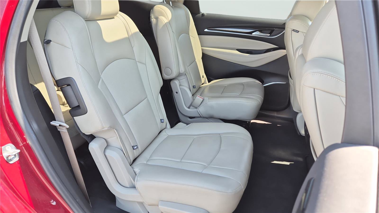 Used 2018 Buick Enclave Premium w/ Experience Buick Package AWD/4WD image 15