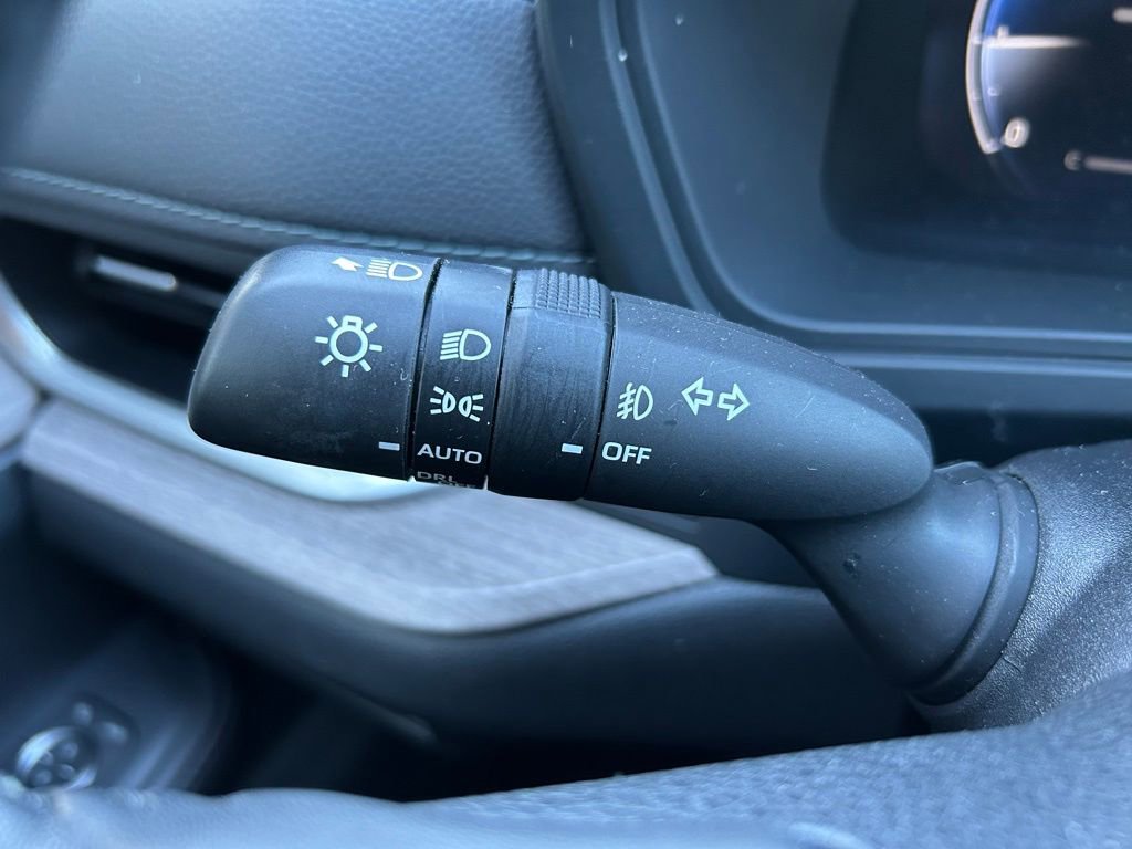 Used 2024 Toyota Grand Highlander Limited image 24