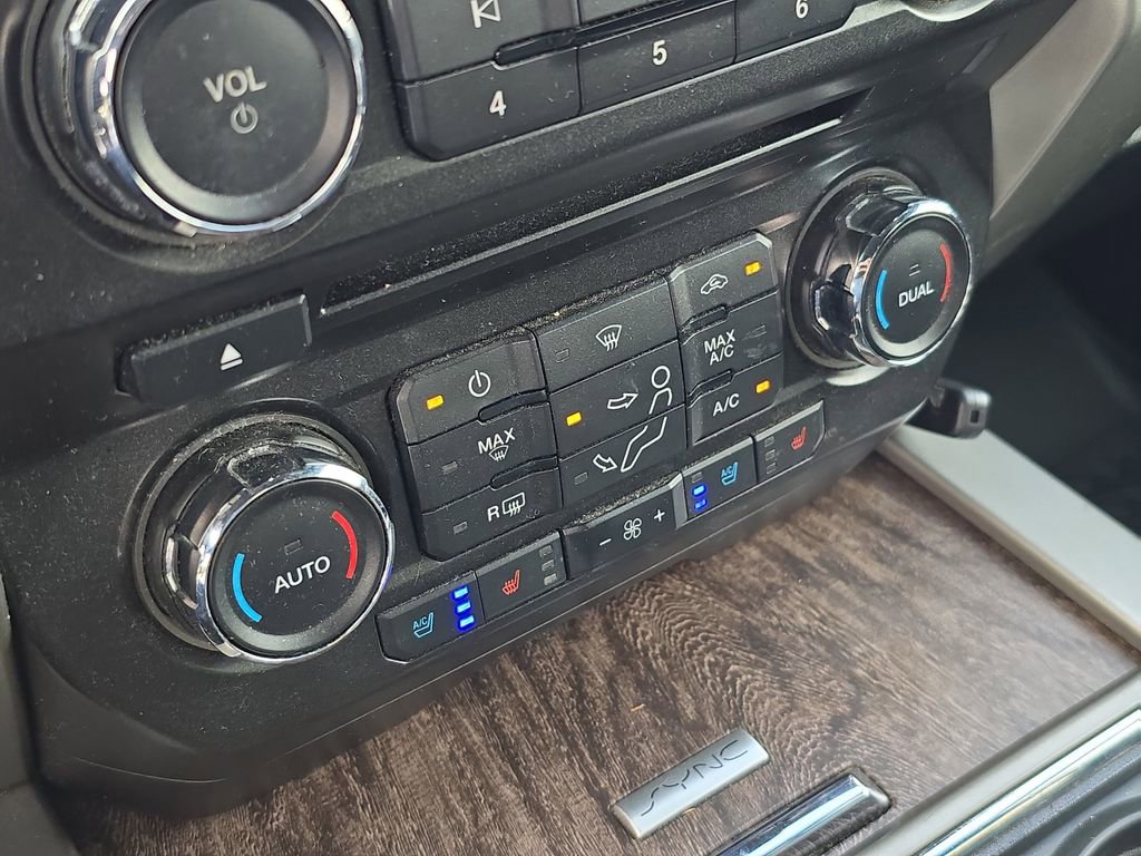 Used 2018 Ford F250 Lariat w/ Lariat Ultimate Package image 24