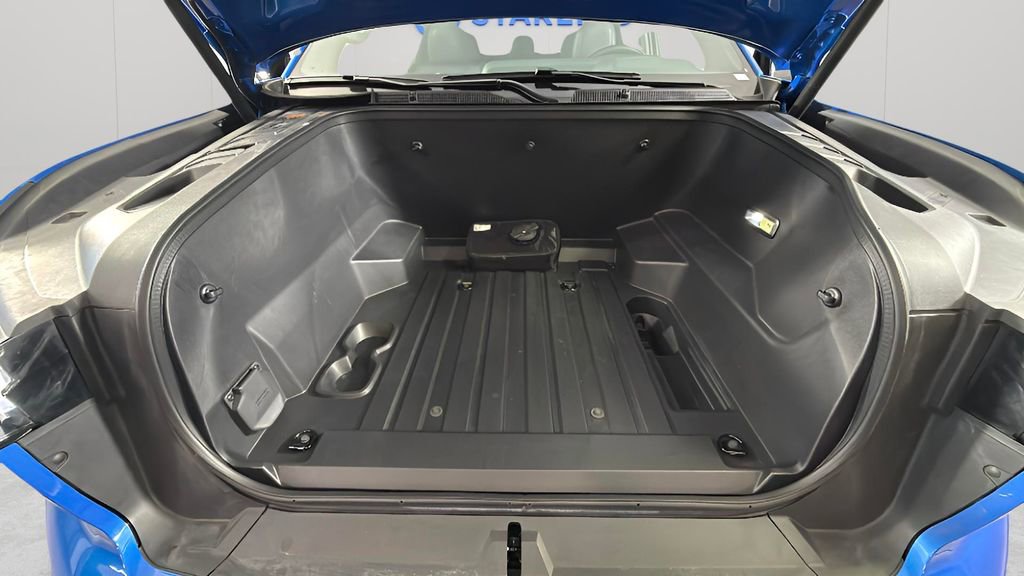 Certified 2025 Chevrolet Silverado EV RST AWD/4WD image 40