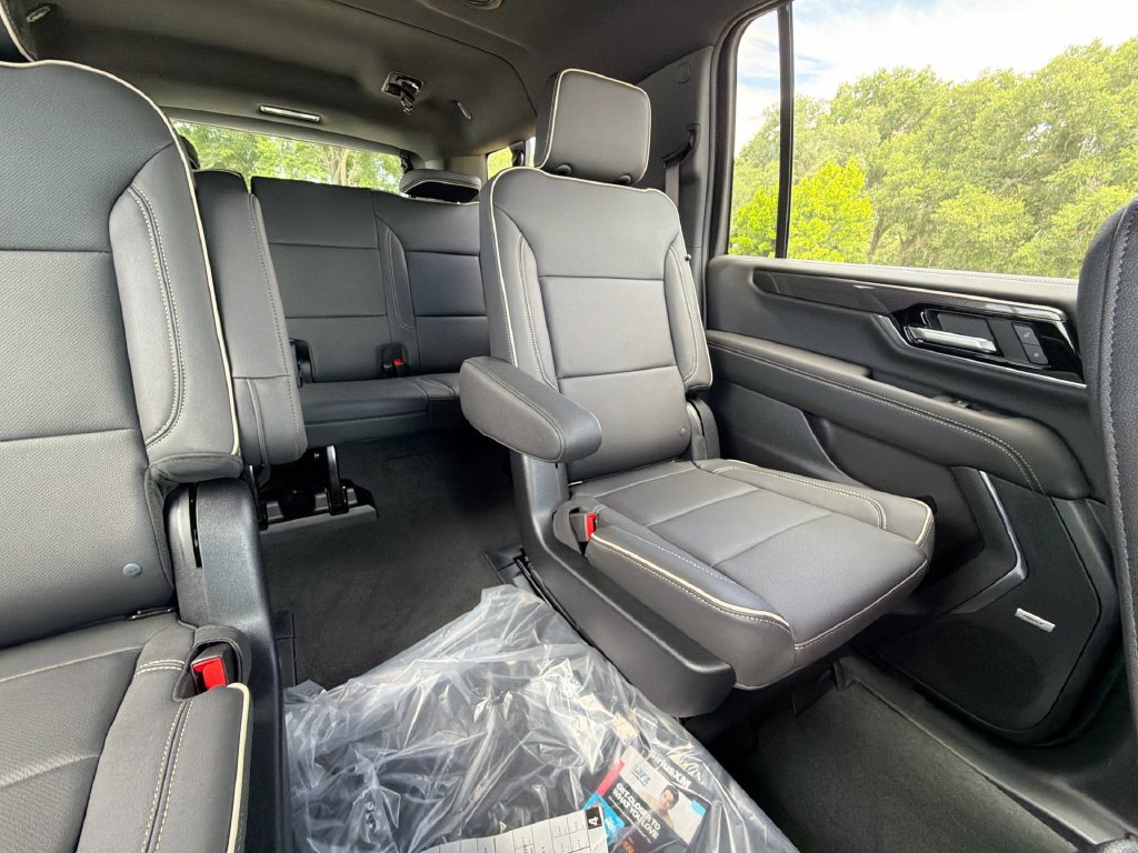 New 2026 GMC Yukon XL Elevation AWD/4WD image 17
