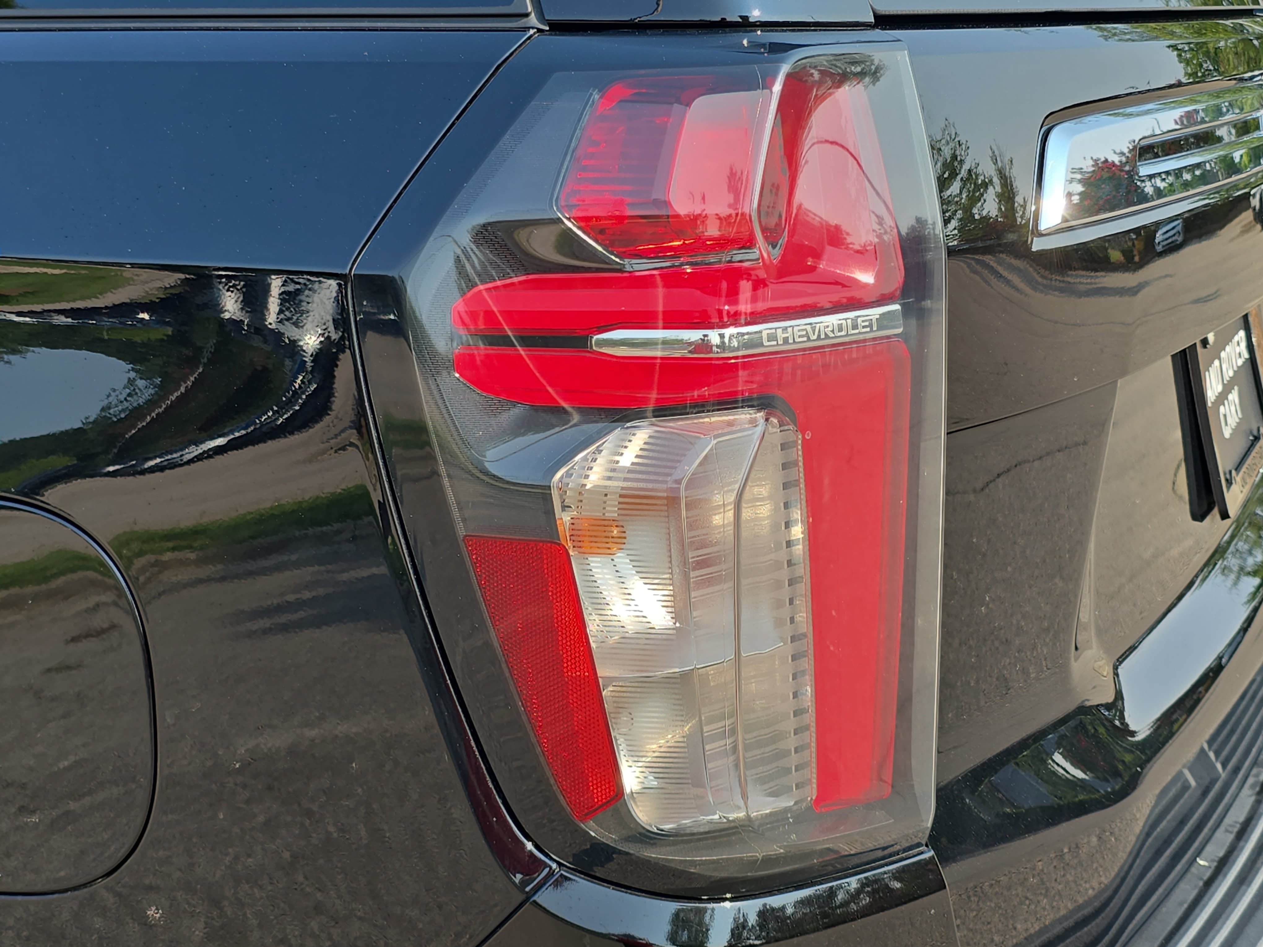 Used 2024 Chevrolet Tahoe Premier AWD/4WD image 35