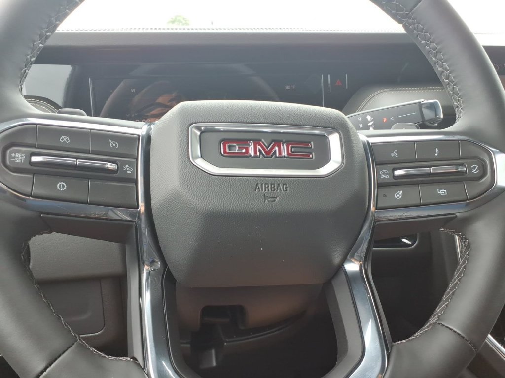 New 2026 GMC Yukon XL Elevation AWD/4WD image 18