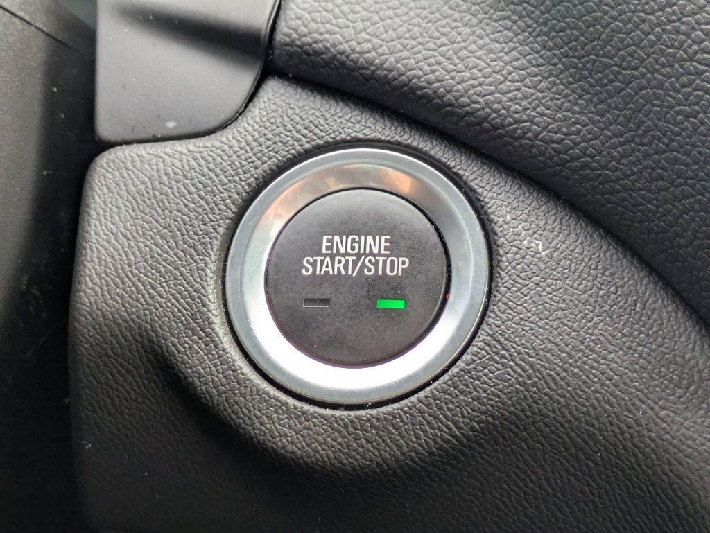 Used 2023 Chevrolet Equinox LT image 29