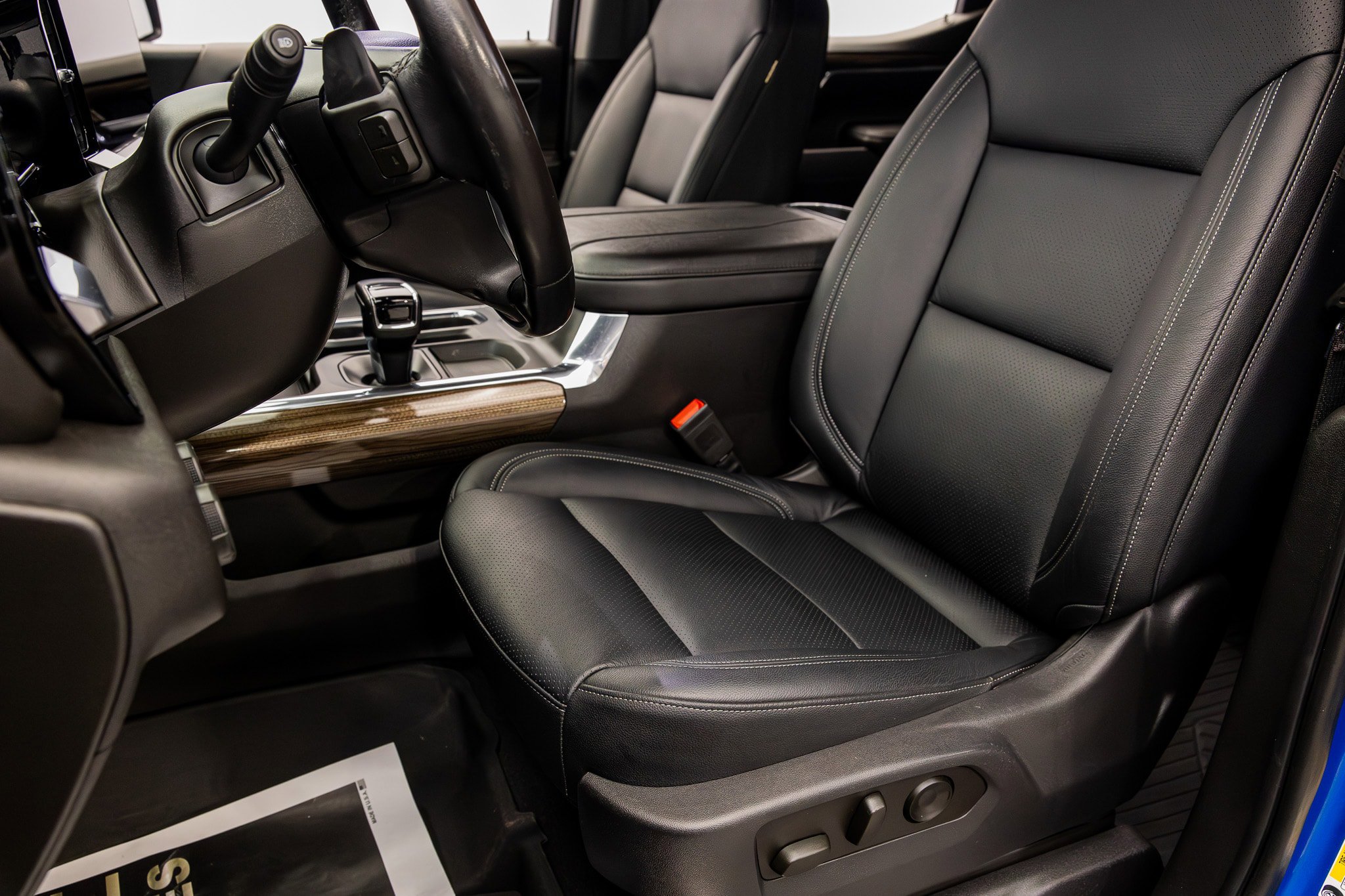 Used 2023 Chevrolet Silverado 1500 RST AWD/4WD image 33