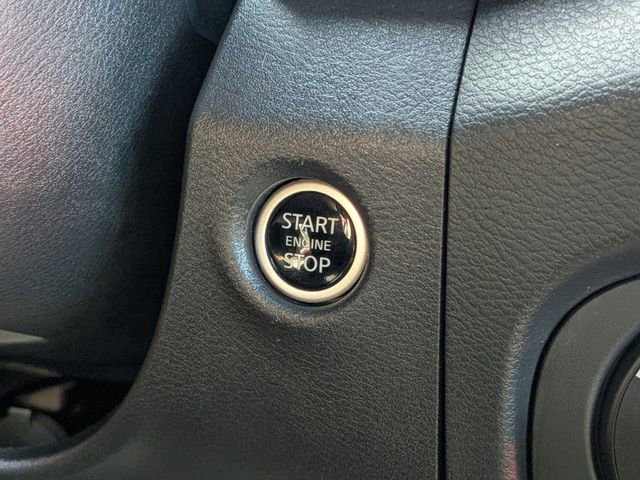 Used 2024 Nissan Frontier PRO-4X w/ Technology Package image 29