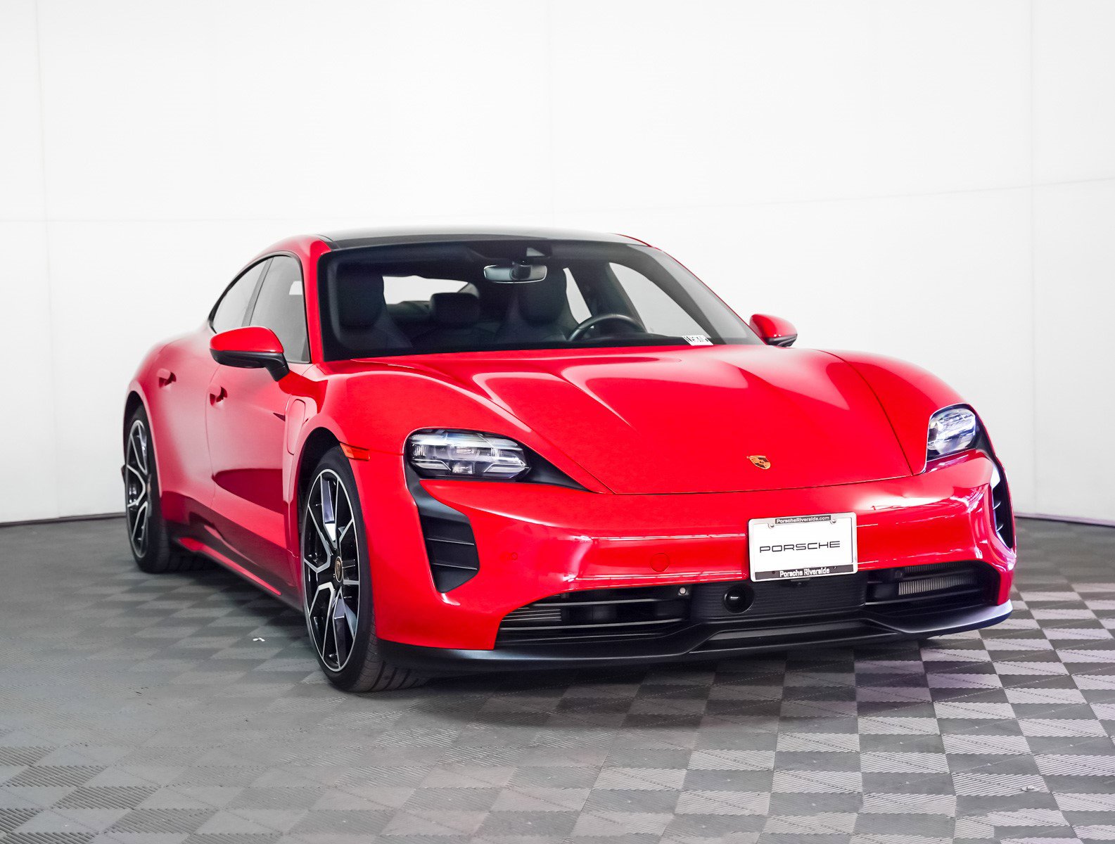 Certified 2024 Porsche Taycan 4S w/ Premium Package image 8