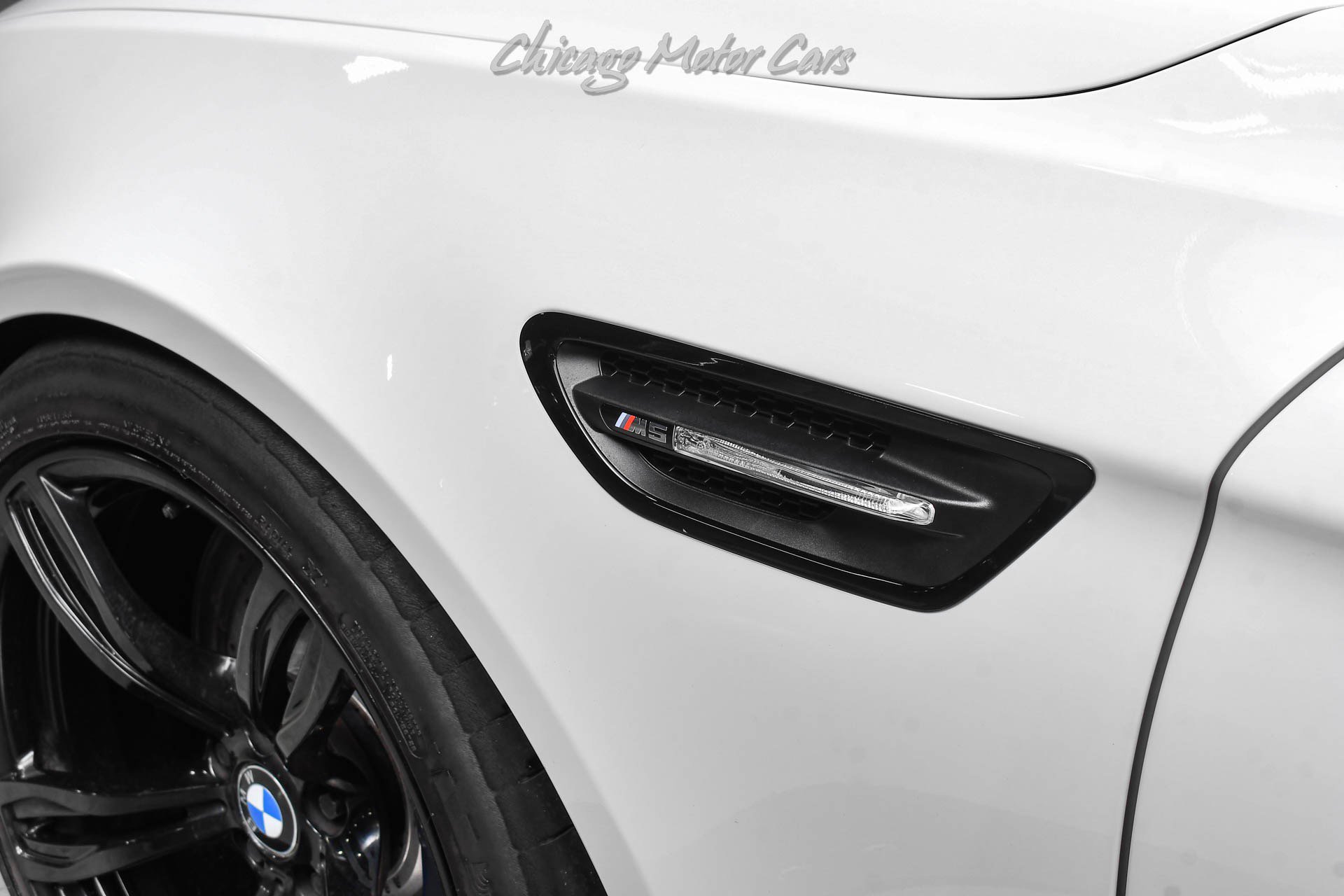 Used 2013 BMW M5 RWD image 40