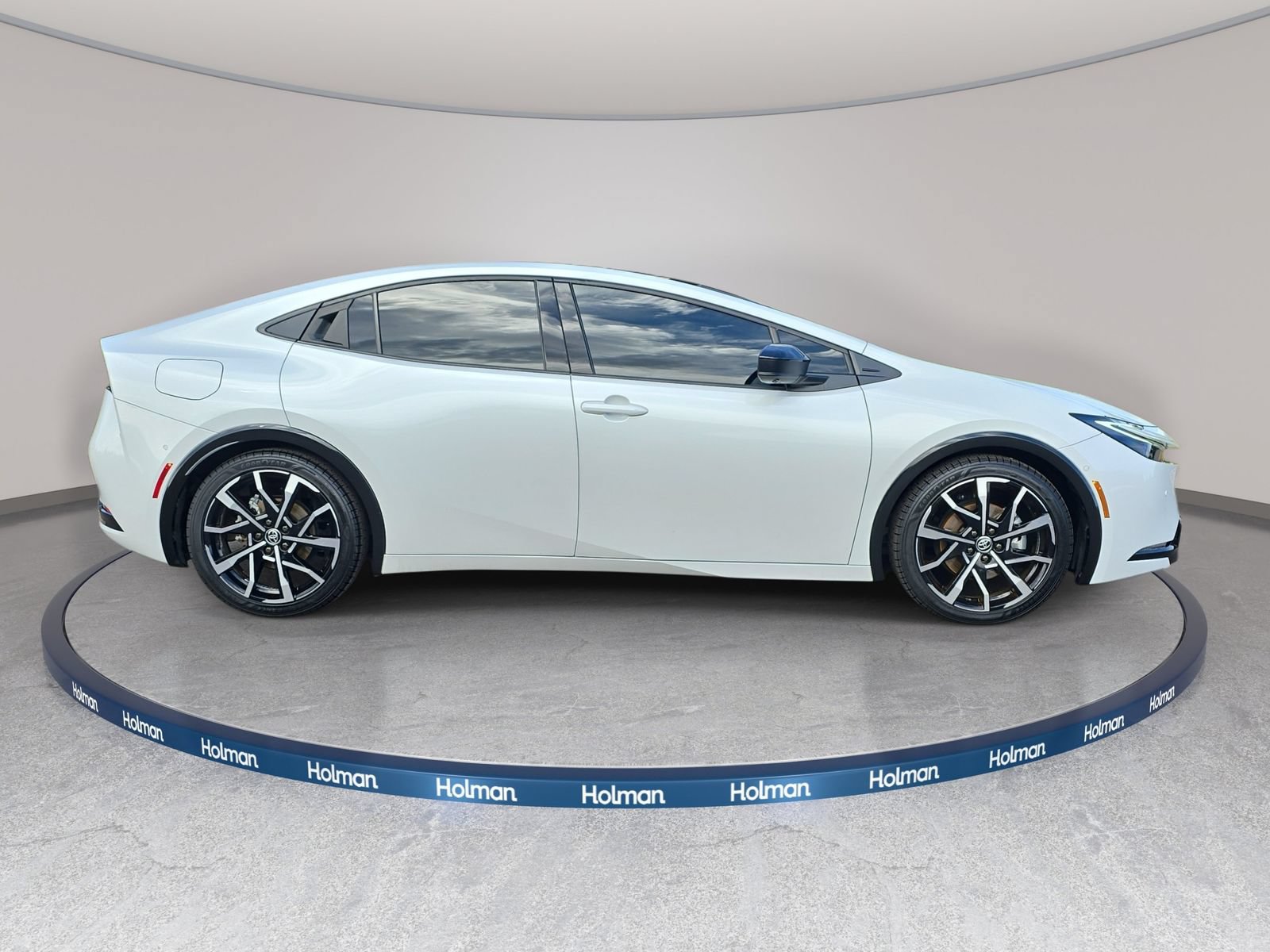Used 2024 Toyota Prius Prime Premium w/ Advanced Technology Package FWD image 5