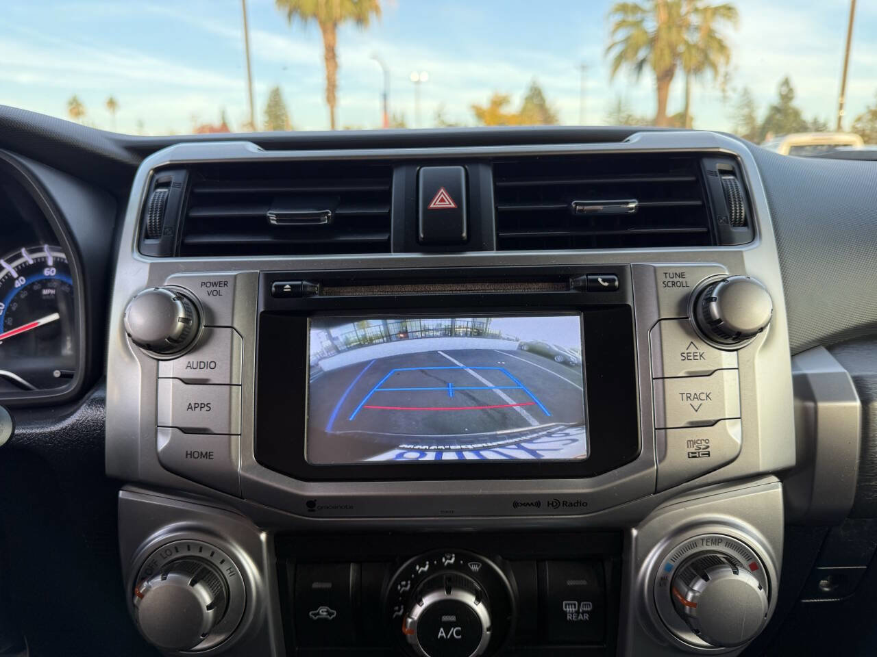 Used 2019 Toyota 4Runner SR5 AWD/4WD image 23