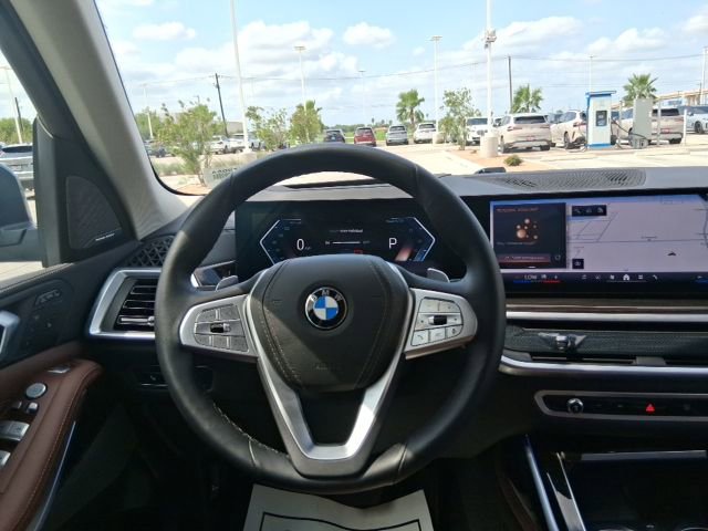 Used 2024 BMW X7 xDrive40i AWD/4WD image 9