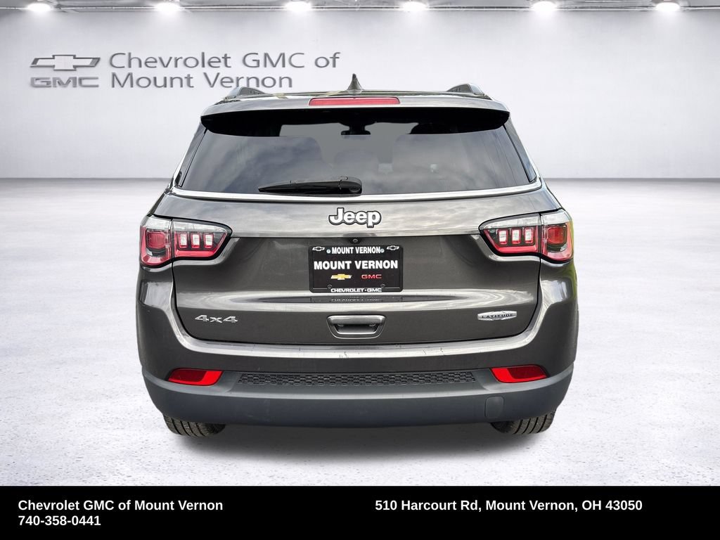 Used 2019 Jeep Compass Latitude AWD/4WD image 4
