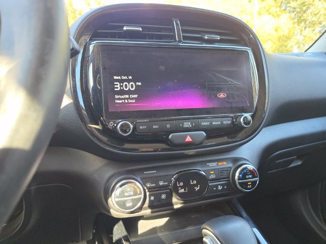Certified 2023 Kia Soul GT-Line FWD image 17