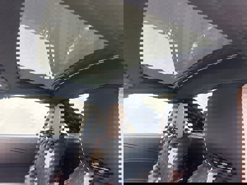 Used 2015 Mercedes-Benz SL 550 w/ White Arrow Edition image 22