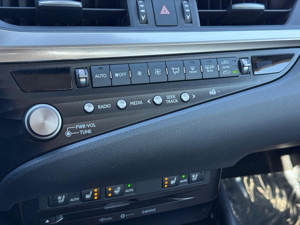 Used 2021 Lexus ES 250 w/ Premium Package image 21