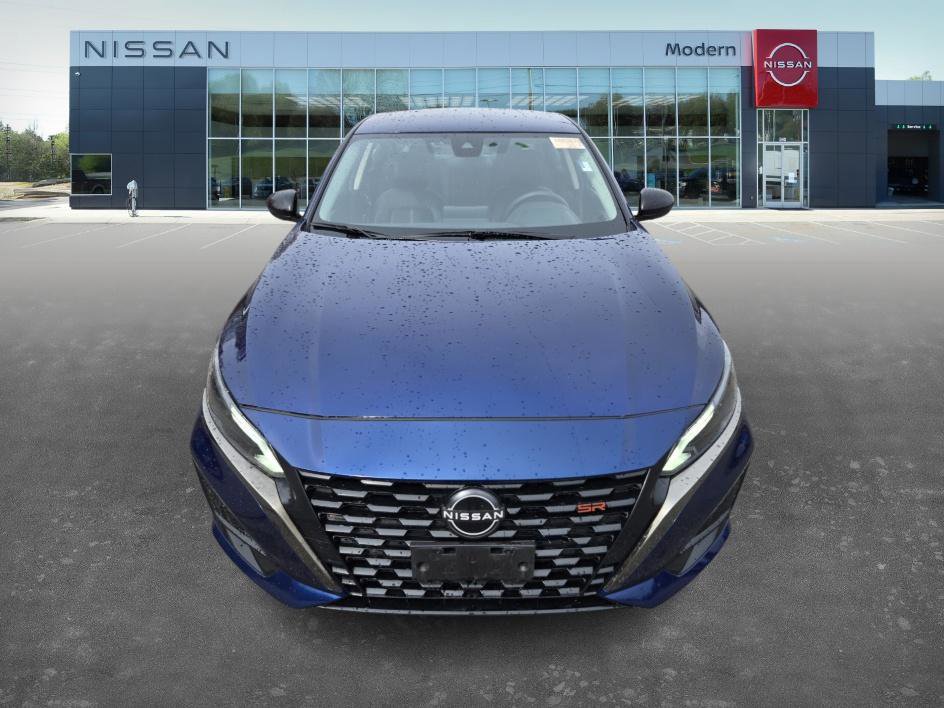 Certified 2024 Nissan Altima 2.5 SR image 2