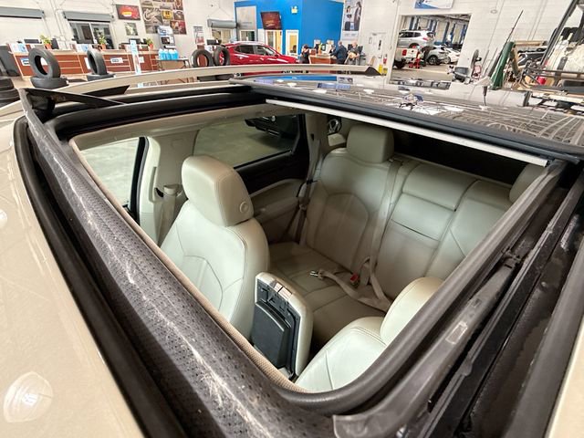 Used 2011 Cadillac SRX Luxury FWD image 22