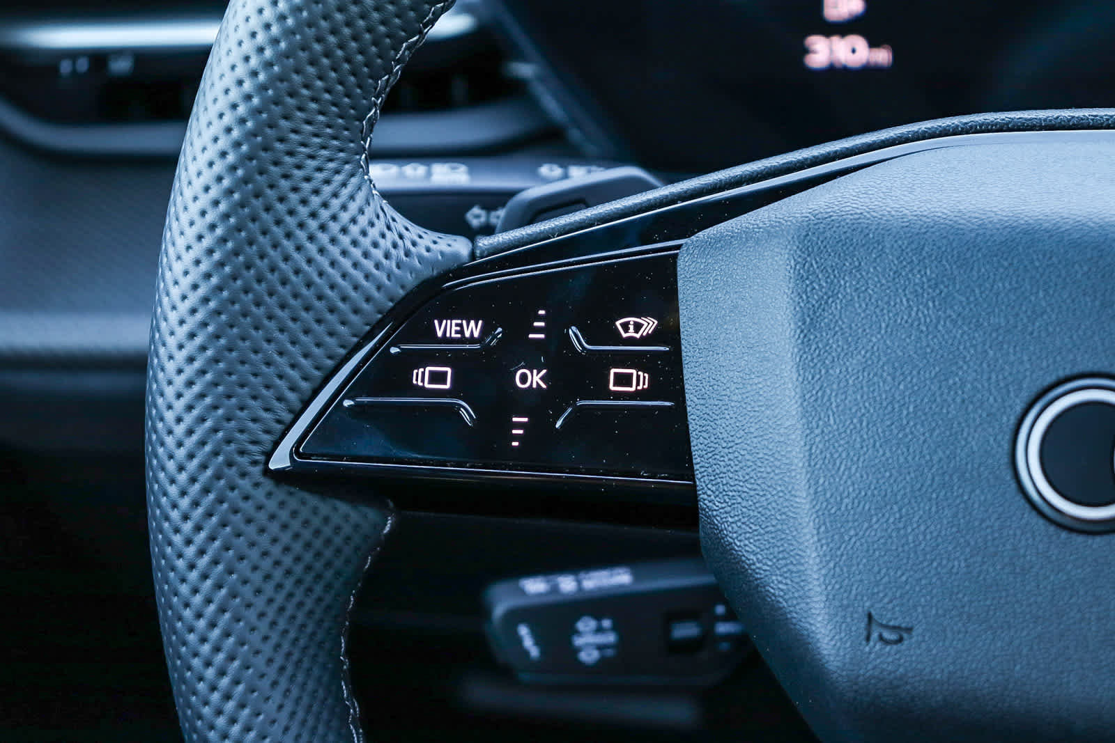 New 2025 Audi SQ5 Premium Plus image 18