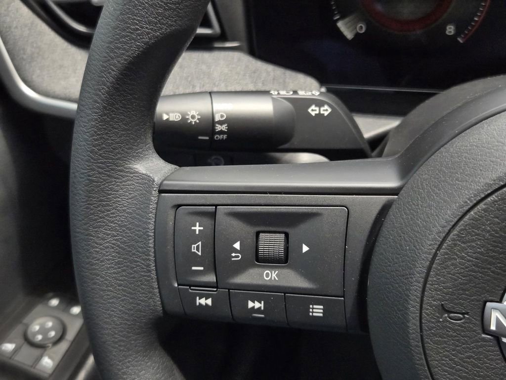 New 2026 Nissan Kicks SV FWD image 25