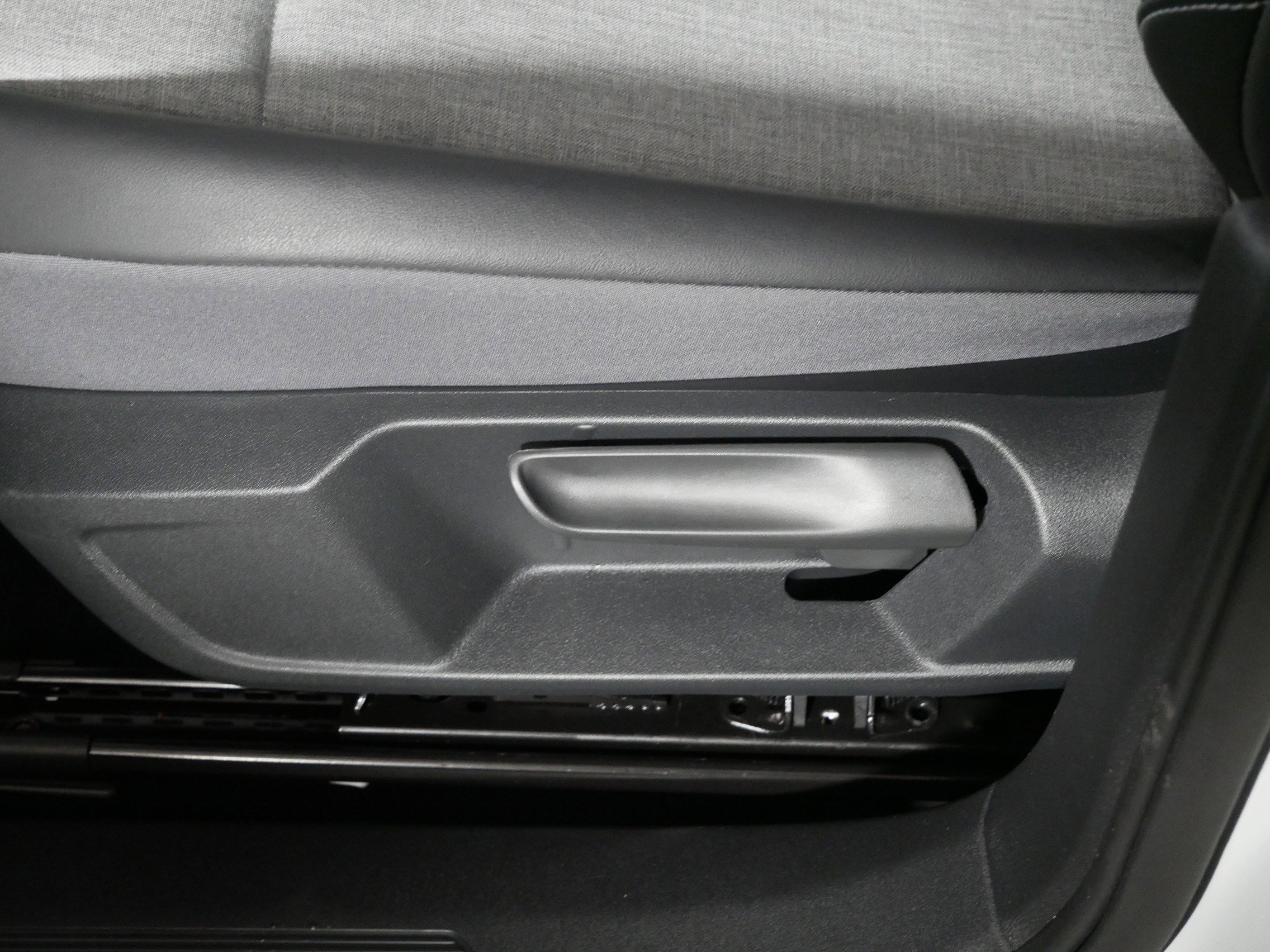 Used 2024 Volkswagen ID.4 Pro image 20