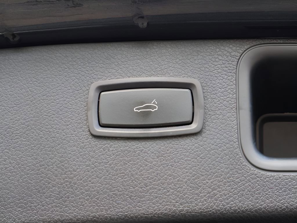 Used 2018 Porsche Macan S AWD/4WD image 18