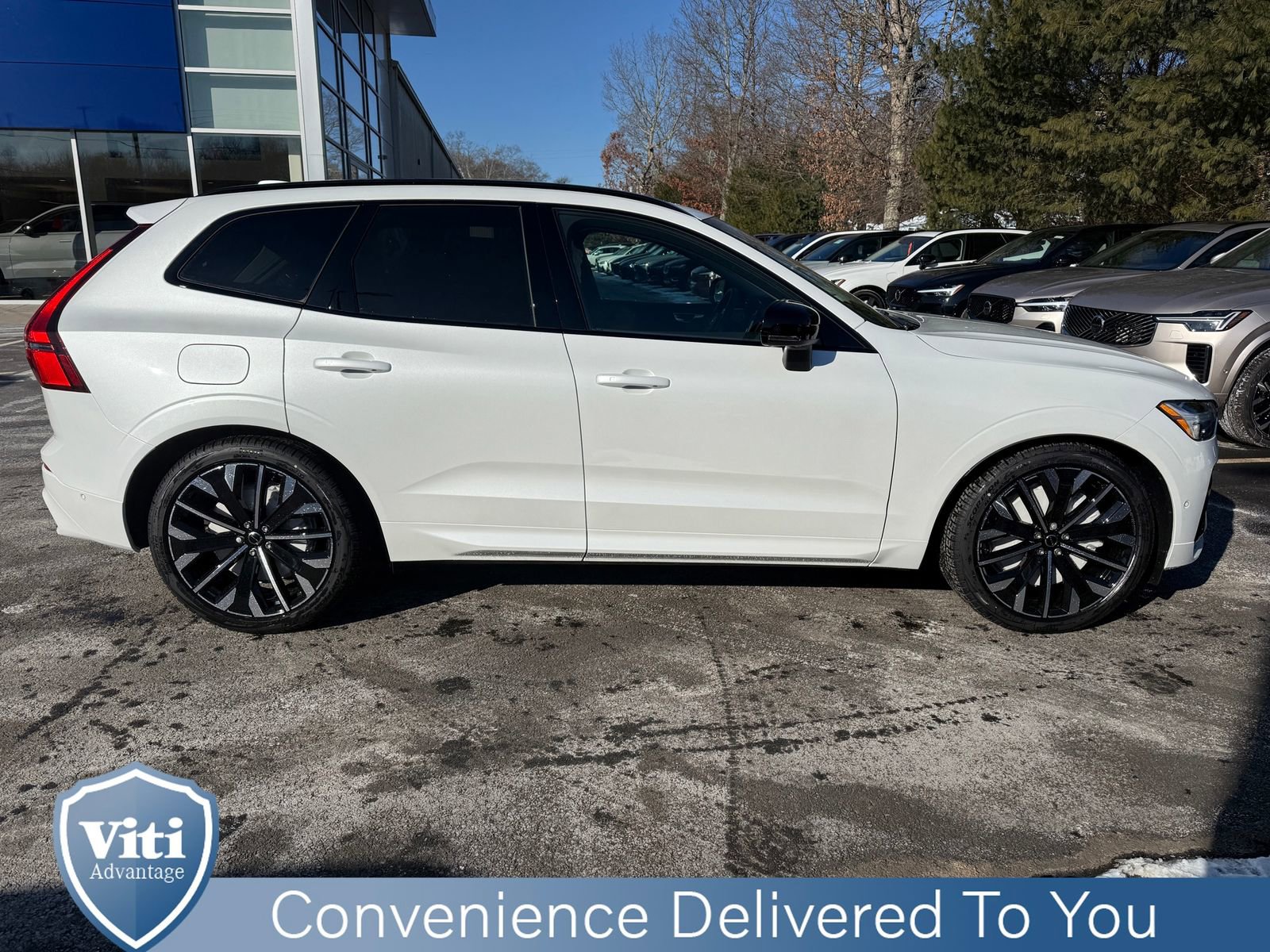 New 2026 Volvo XC60 B5 Ultra w/ Protection Package Premier AWD/4WD image 9