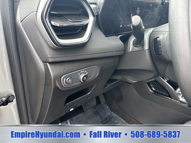 Used 2025 Chevrolet TrailBlazer LT AWD/4WD image 20