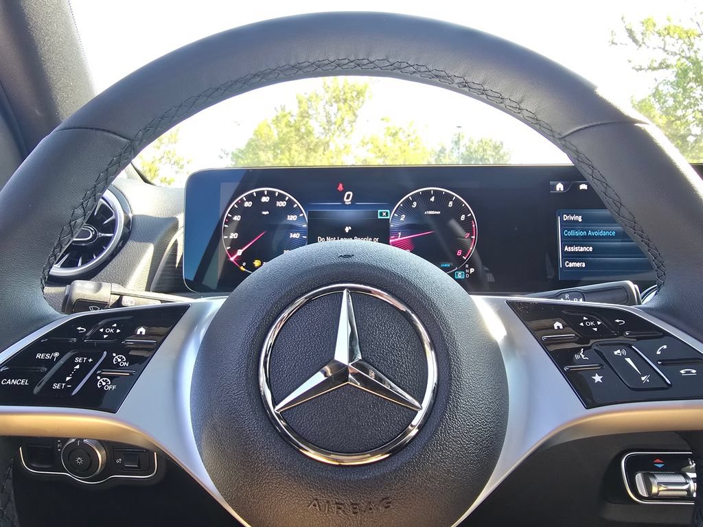 New 2026 Mercedes-Benz GLB 250 4MATIC image 26