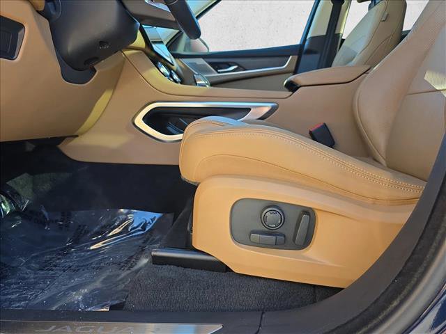 Certified 2023 Jaguar F-PACE S image 28