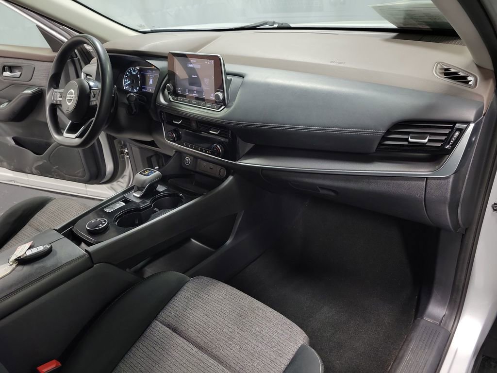 Used 2021 Nissan Rogue SV image 23